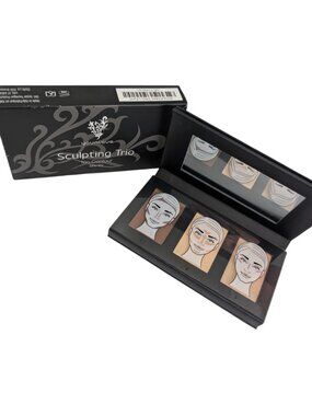 Younique SCULPTING TRIO CONTOUR & HIGHLIGHT Palette LIGHT New with Box